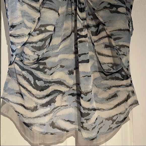 Final Touch Blue zebra print semi-sheer blouse - Picture 8 of 11